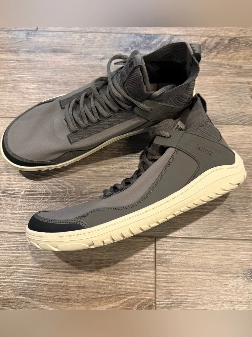 Hike Footwear modern gray
